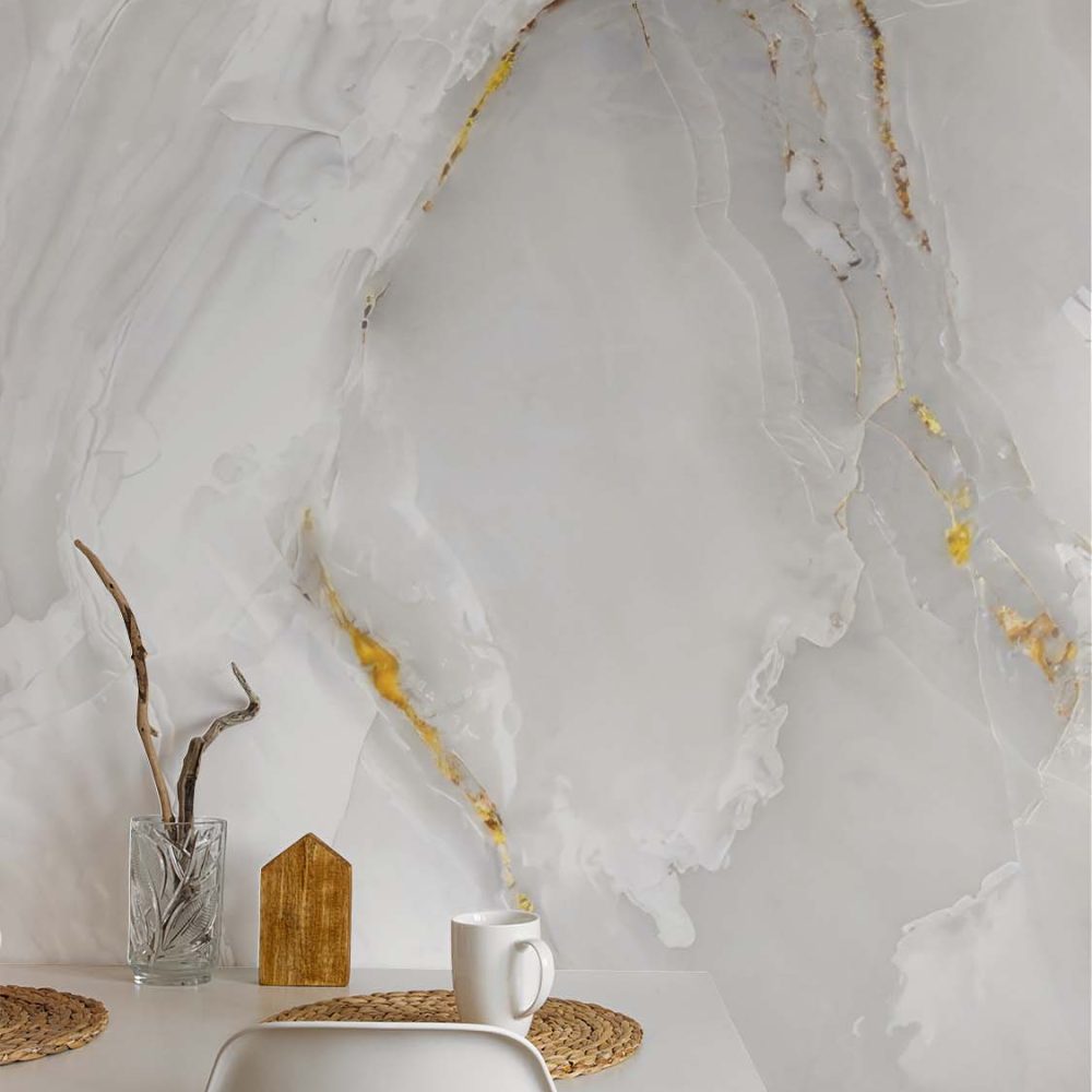 Alternative view of Warm wit marmer behang