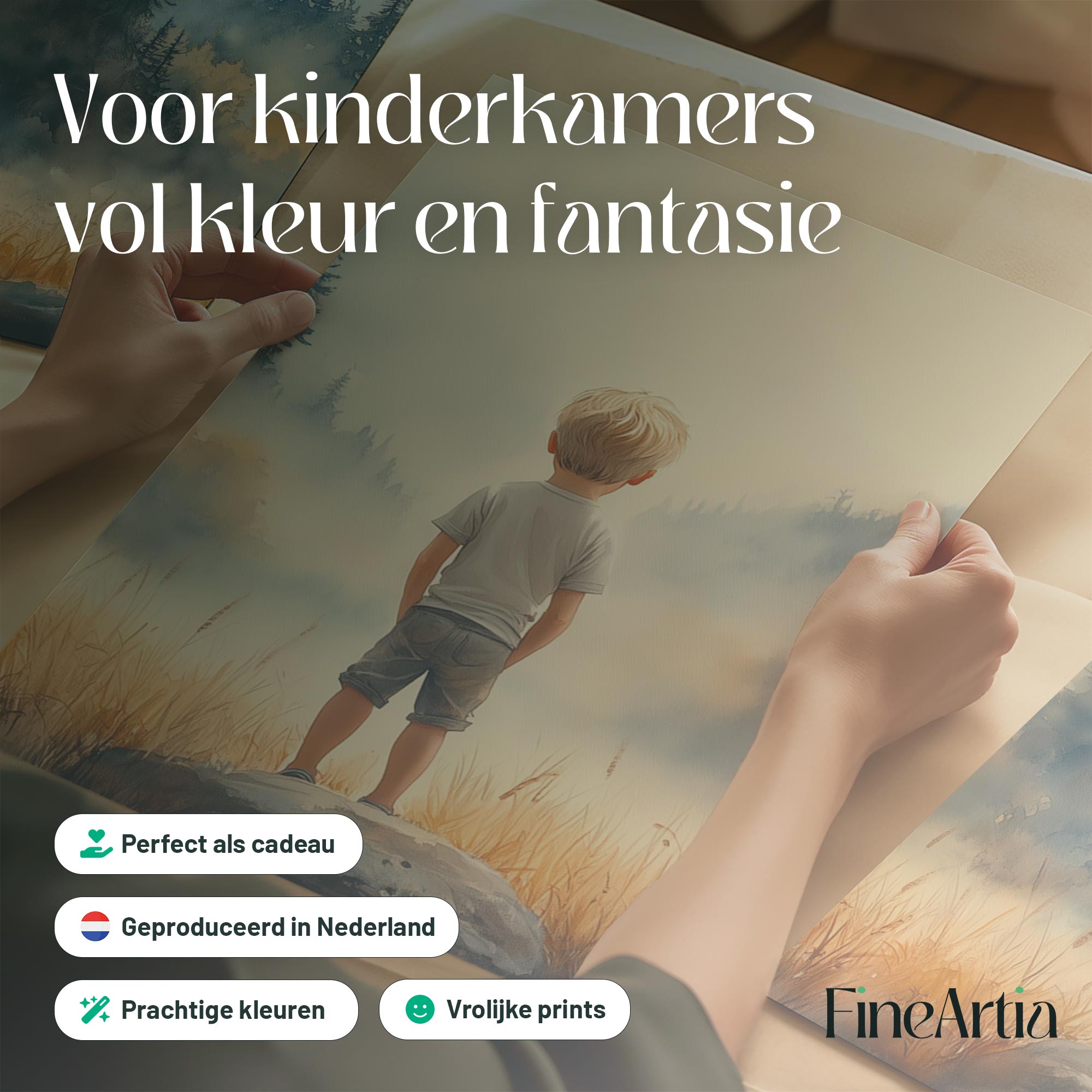 Jongen op de rots: Serene verwondering in het bos - Afbeelding 5