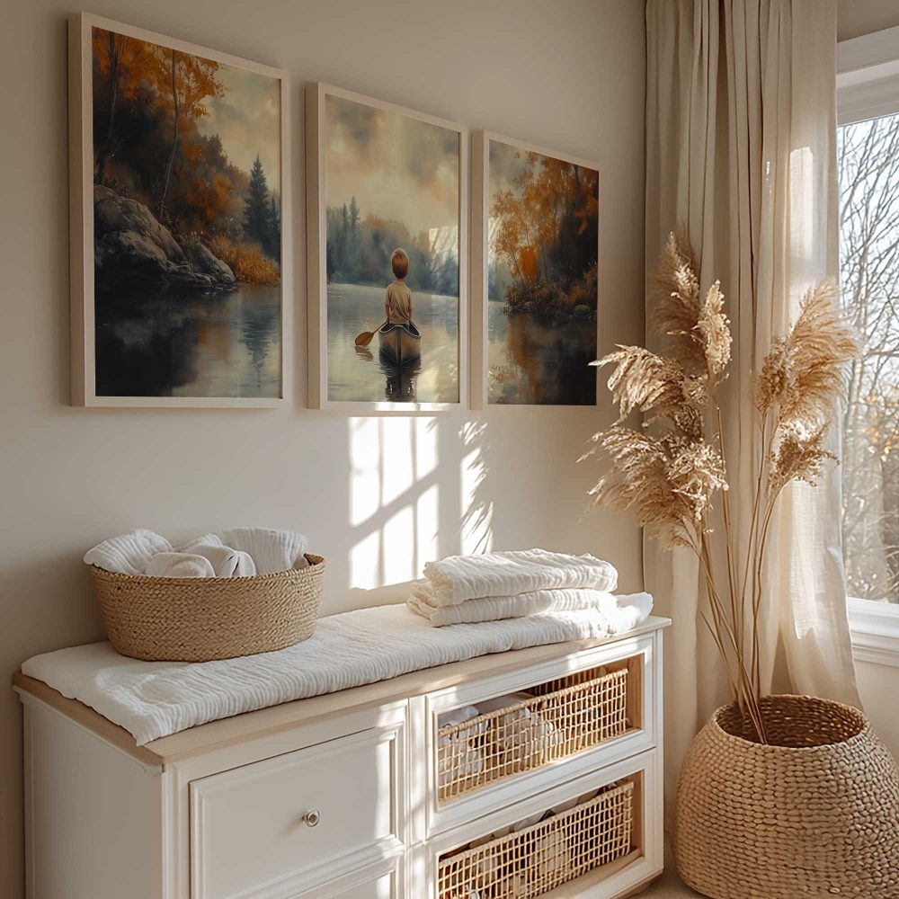 Alternative view of Avontuurlijk jongetje in warme herfstkano