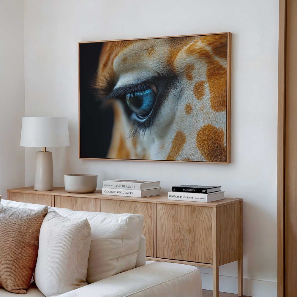 Alternative view of Betoverend blauwe giraffenoog