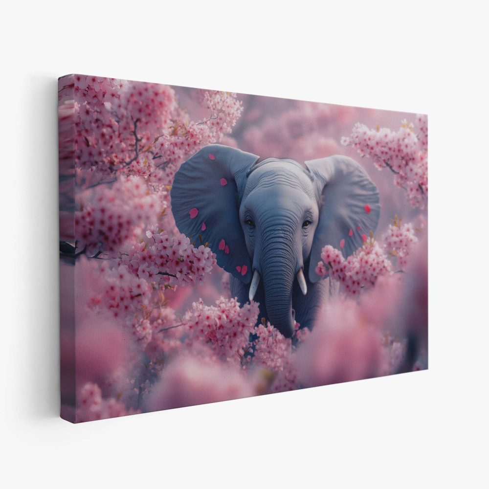 Grijze olifant tussen roze bloemen