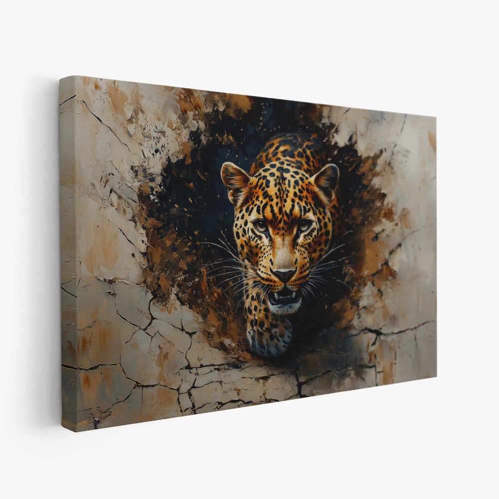 Alert luipaard in rotsspleet