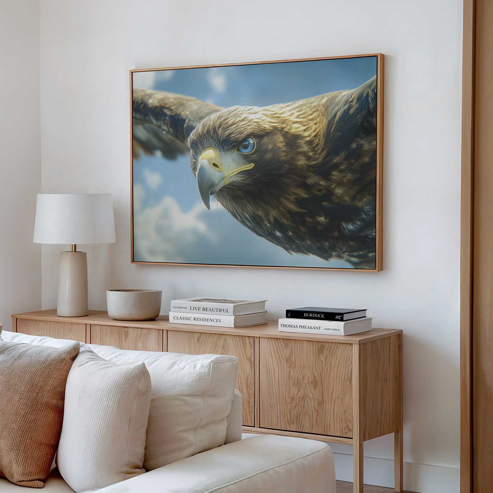 Adelaar zwevend door wolken - Afbeelding 2