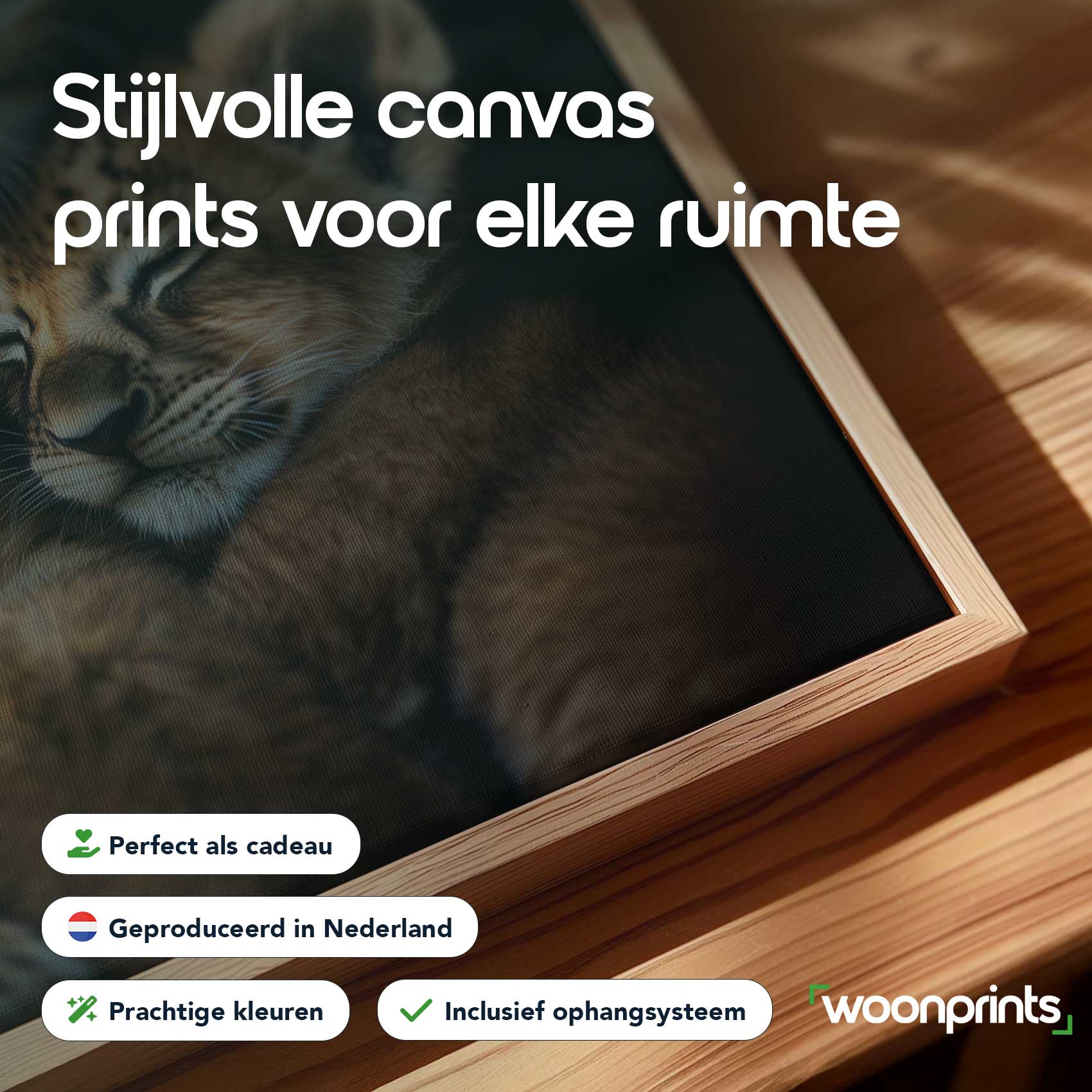 Lioness en welpen knus moment - Afbeelding 4