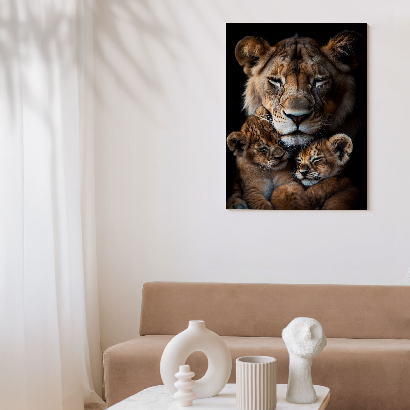 Lioness en welpen knus moment - Afbeelding 7